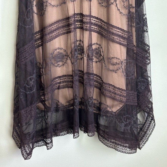 BCBGMaxAzria Black Nude Lace Midi Dress Size 0 Sheer V-Neck Cocktail Dress - Picture 4 of 7